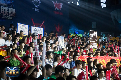 扎金花社交学：如何通过发牌和说话判断一个人的性格。（读懂牌桌上的人：在扎金花中从发牌与言谈看性格）